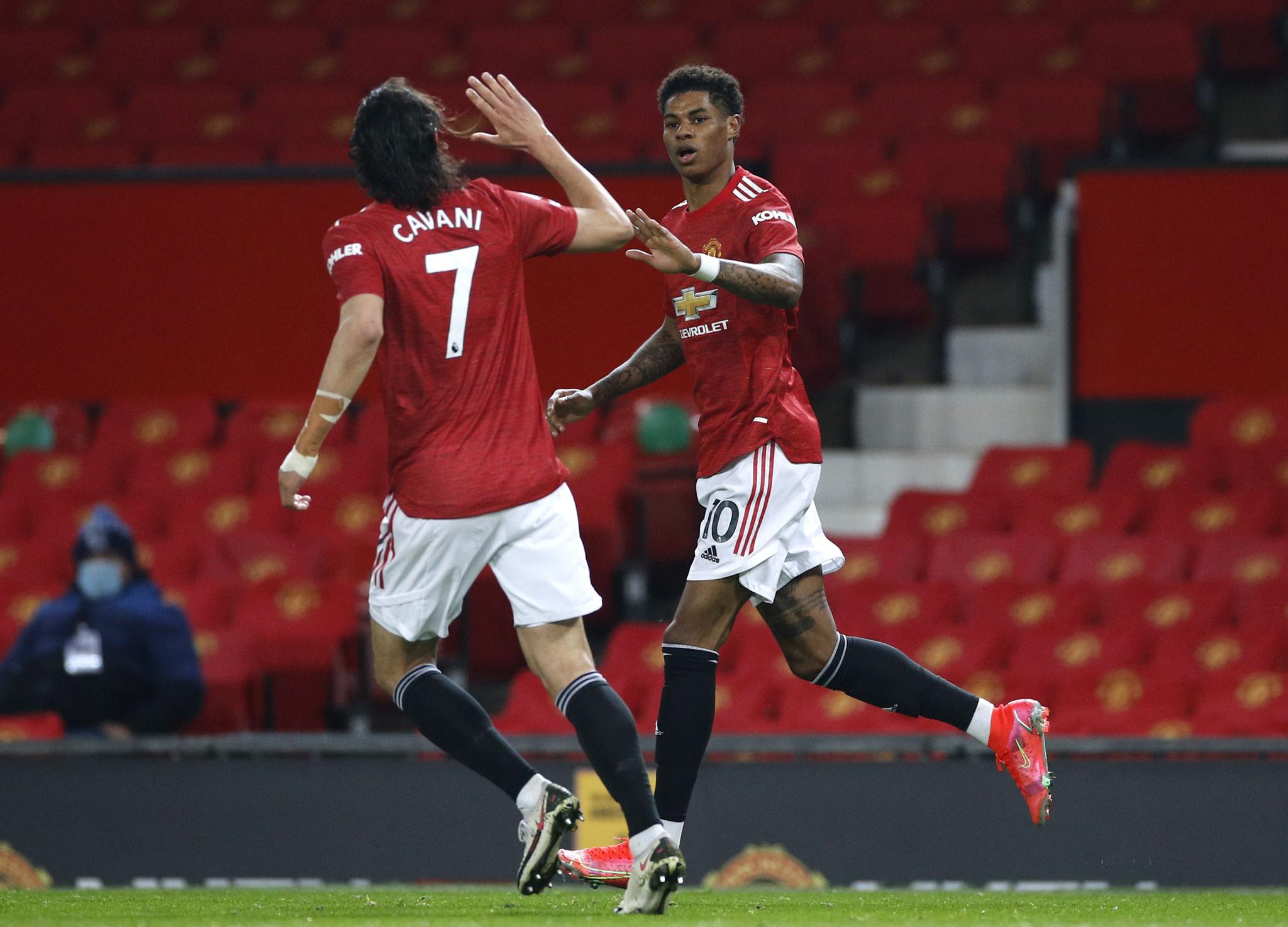 更是对他对 更是对他对